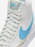 NIKE BLAZER MID '77 BG