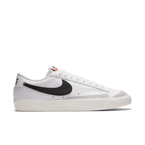 NIKE BLAZER LOW '77 ESS