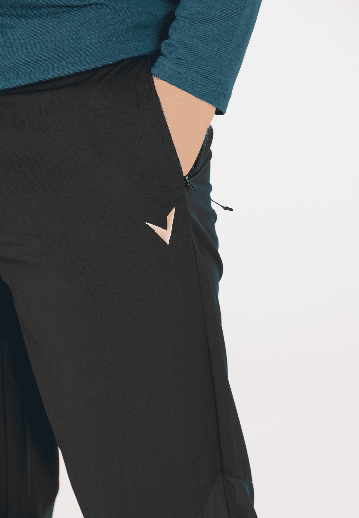 VIRTUS Mack M Hybrid Pants