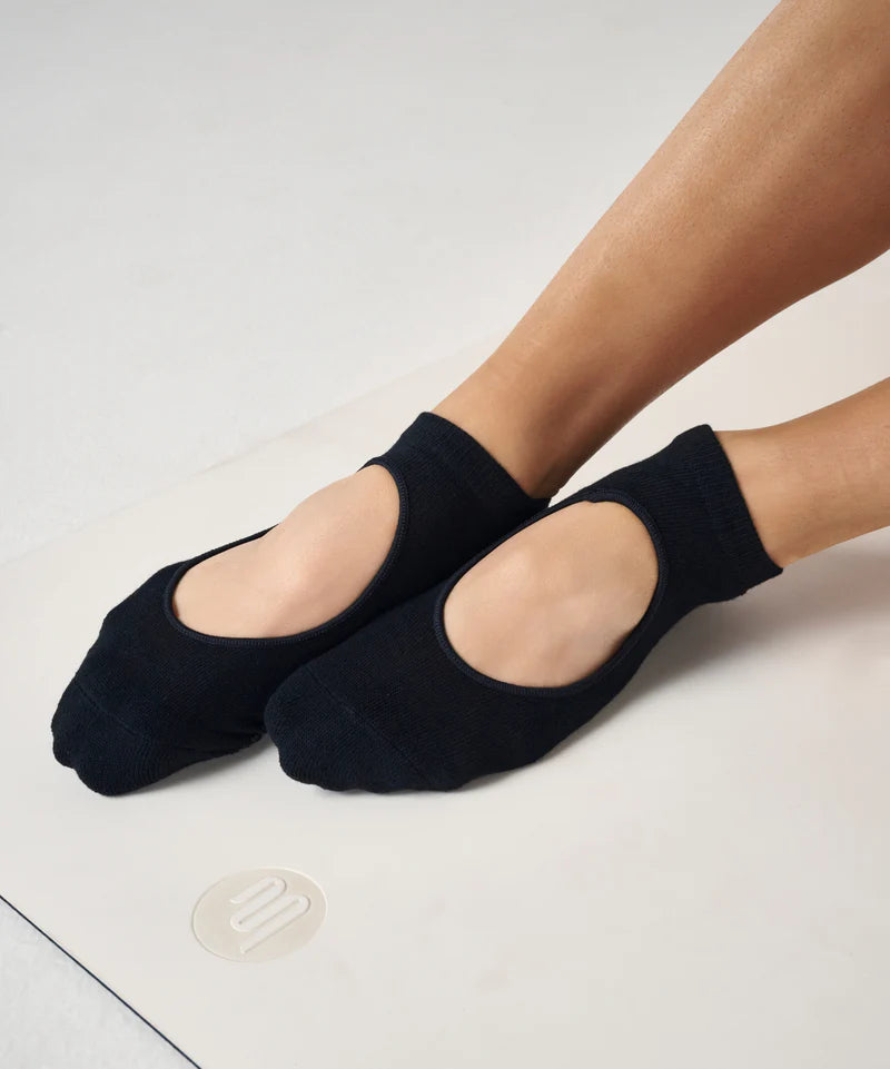 Slide On Non Slip Grip Socks - Classic BlackÃ‚Â 